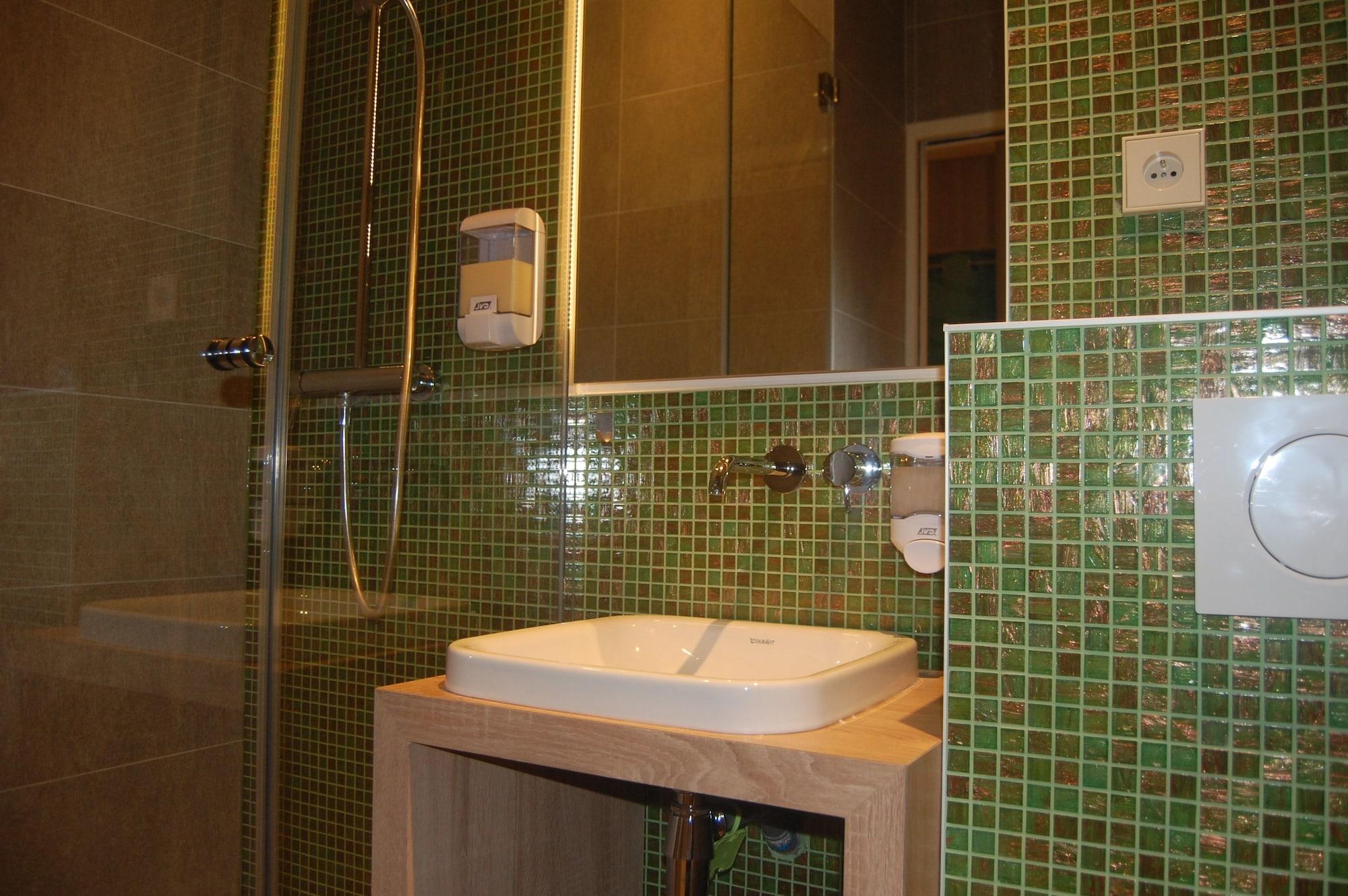 Hotel Jean Bart Париж Екстер'єр фото
